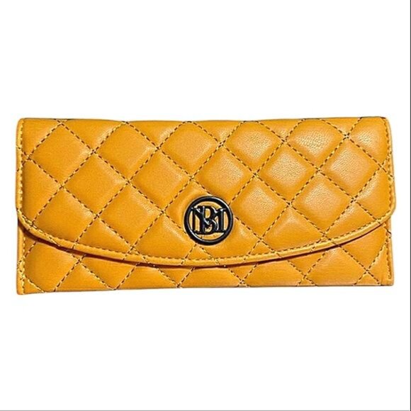 Badgley Mischka stylish quilted wallet in vibrant yellow NWOT - Picture 1 of 5